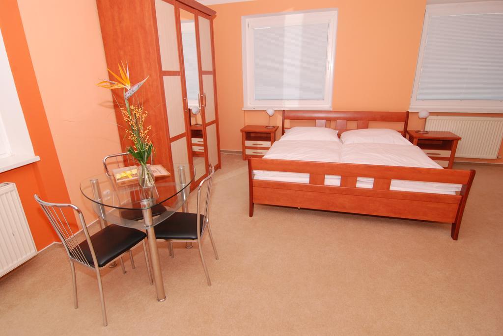 Apartmany Chodov Prague Room photo